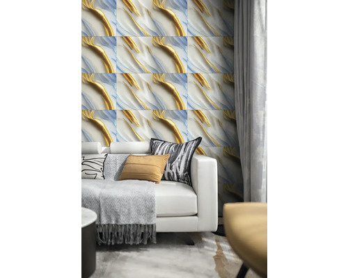 Dekoratívny interiér s obkladačkami, pohovkou a závesmi