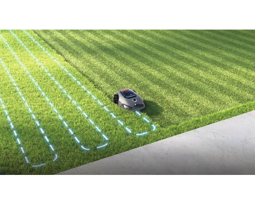 Robotická kosačka v prevádzke na trávniku