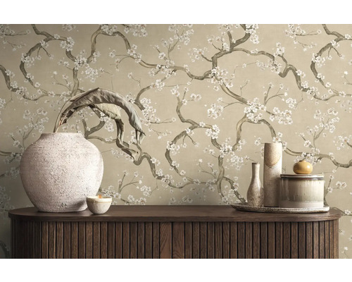 Dekoratívna tapeta s kvetinovým vzorom a štýlovým interiérom