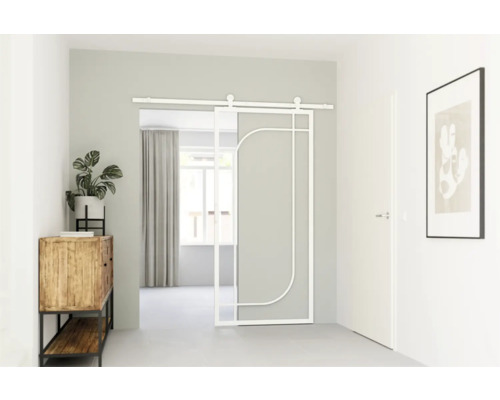 Interiér s posuvnými dverami a komodou s rastlinou