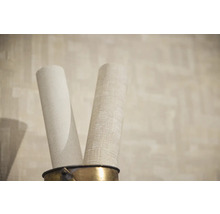 Dve role tapiet vo vedre