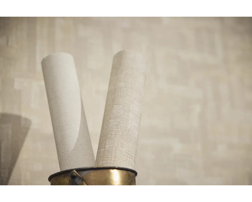 Dve role tapiet vo vedre