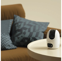 Bezpečnostná kamera na stole