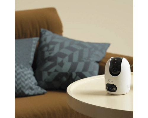 Bezpečnostná kamera na stole