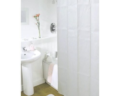 Svetlá kúpeľňa s umývadlom, vaňou a sprchovým závesom