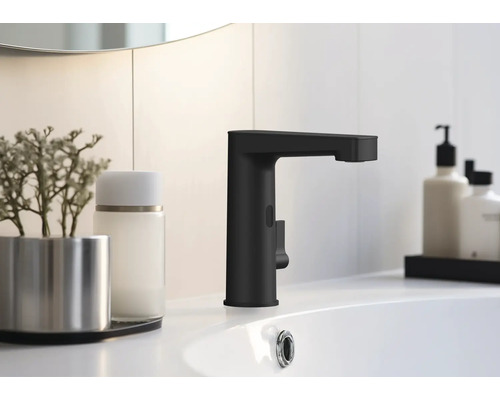 Čierna umývadlová batéria na umývadle