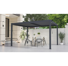 Terasa s pergolou, stolom a stoličkami