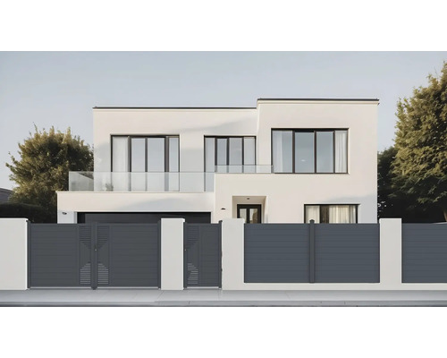 Moderný dom s šedým plotom a veľkými oknami