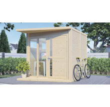 Drevený záhradný domček s bicyklom v záhrade