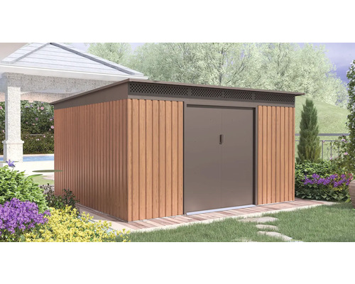 Moderný kovový záhradný domček s dekorom dreva, plochou strechou a dvojitými posuvnými dverami v záhrade.