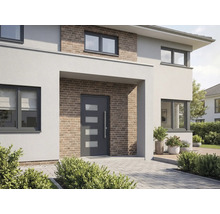 Moderný dom s vchodovými dverami, oknami a tehlovou fasádou