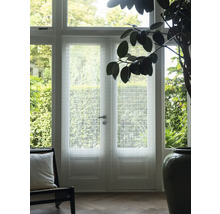 Dvojité dvere s dekoratívnou fóliou a denným svetlom v obývacej izbe.