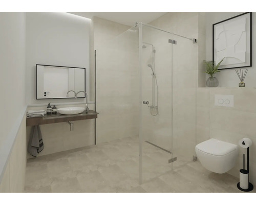 Moderná svetlá kúpeľňa so skleneným sprchovacím kútom, závesným WC, umývadlom na dosku a veľkým nástenným zrkadlom.