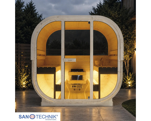 Sanotechnik Logo. Moderná oválna vonkajšia sauna s presklenou prednou časťou, drevenými lavicami a saunovou pecou.