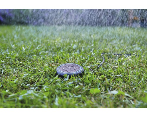 Logo Gardena na zavlažovači trávnika používanom na trávniku