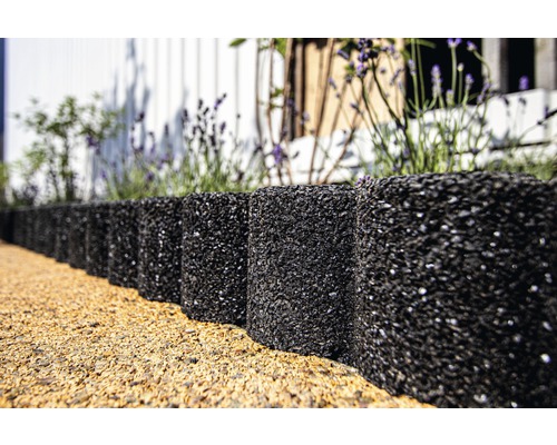 Záhrada s obrubníkom z recyklovanej gumy