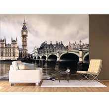 Obývacia izba s fototapetou Londýna s Big Benom, Westminsterským palácom a mostom.