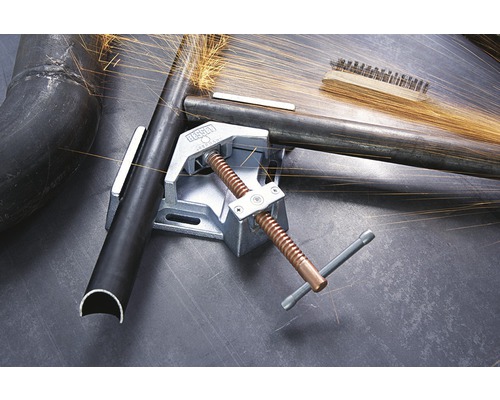 Uhlová svorka Besse s kovovými rúrkami pri zváraní