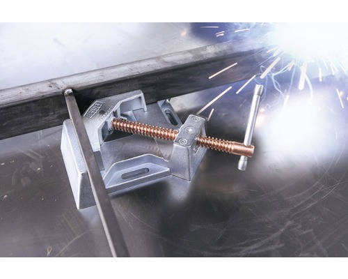 Rohová zverka pri zváraní kovových profilov