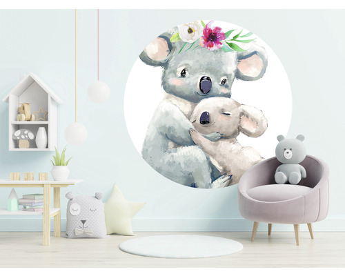 Dekorácia izby s nálepkou na stenu koaly a detským nábytkom