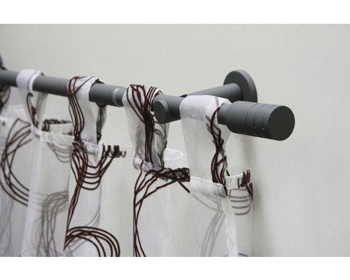 Záclonová tyč so závesmi