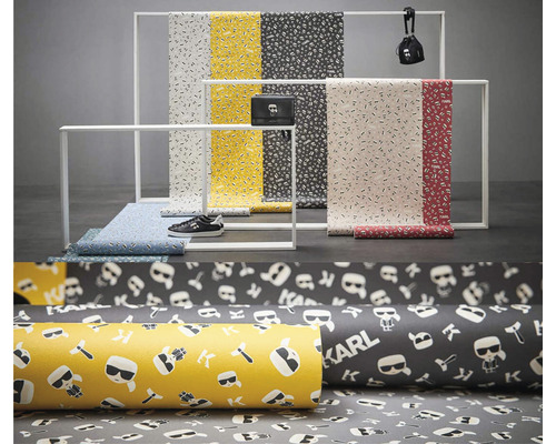 Vystavené dekoratívne tapety so vzormi v rôznych farbách