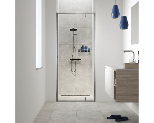 Moderná kúpeľňa s bezbariérovým sprchovacím kútom a sklenenou sprchovacou zástenou