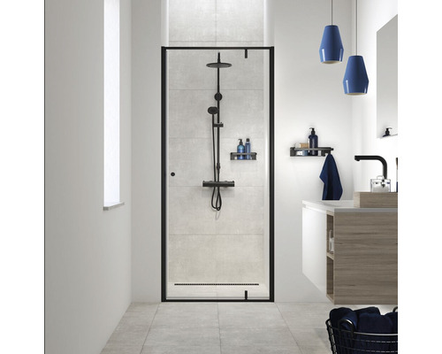 Moderná kúpeľňa so sprchovacím kútom, batériou a umývadlovou skrinkou