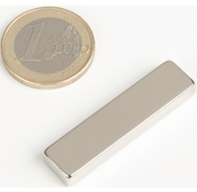 Magnet neodým kváder 40x10x5 mm, priľnavosť 18 kg, 2 ks-thumb-3