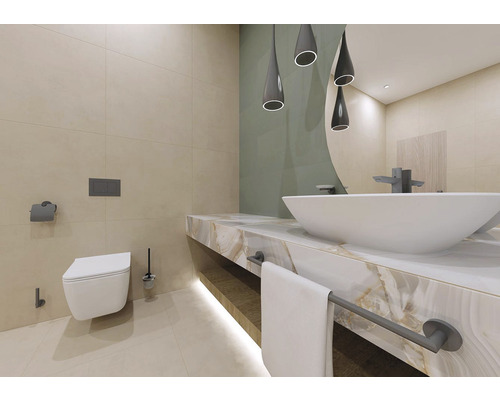 Moderná kúpeľňa s umývadlom, toaletou a osvetlením