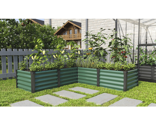 Vyvýšený záhon Vitavia Linus In&Out 401 M 185x185x40,1 cm plechový zelený/čierny Vyvýšené záhony v záhrade so zeleninou a rastlinami.