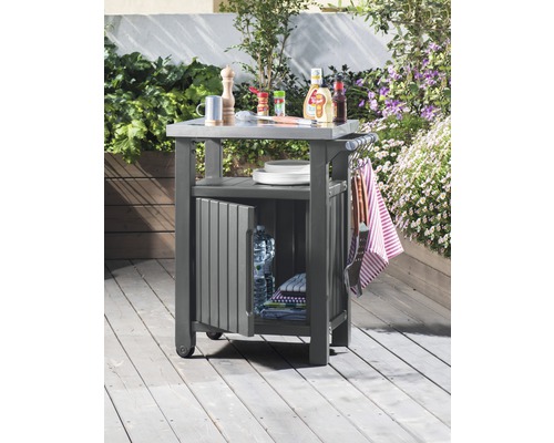 Grilovací stôl s úložným priestorom pre vonkajšie použitie