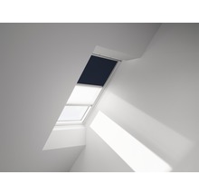 Strešné okno so zatemňovacou roletou a plisovanou žalúziou