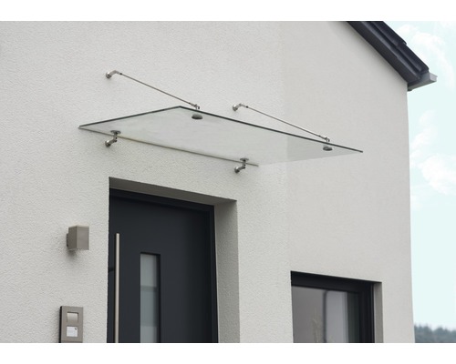 Sklenený prístrešok nad vchodovými dverami s nerezovými držiakmi