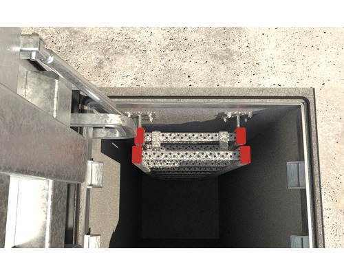 Otvorená šachta s rebríkom