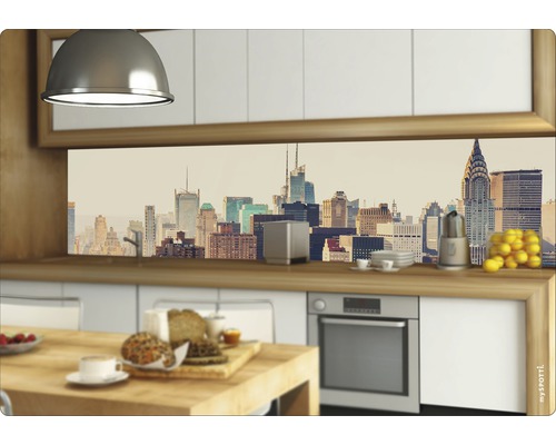 Svetlá kuchyňa s výhľadom na panorámu mesta