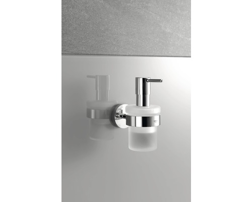 Nástenný dávkovač mydla so sklenenou nádobou