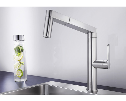 Kuchynská batéria z kovu s vysokým výtokom a fľašou na vodu