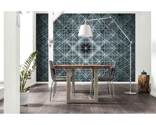 Jedáleň s geometrickou fototapetou, jedálenským stolom a stoličkami