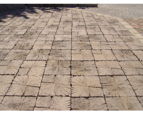 Betónová dlažba Bark 3 trám 22,5x22,5x5 cm Podlaha pokrytá štvorcovými drevenými dlažobnými kockami