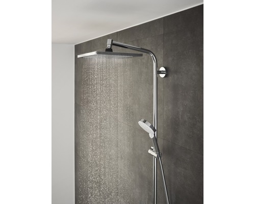 Sprchový systém s hlavovou a ručnou sprchou v kúpeľni