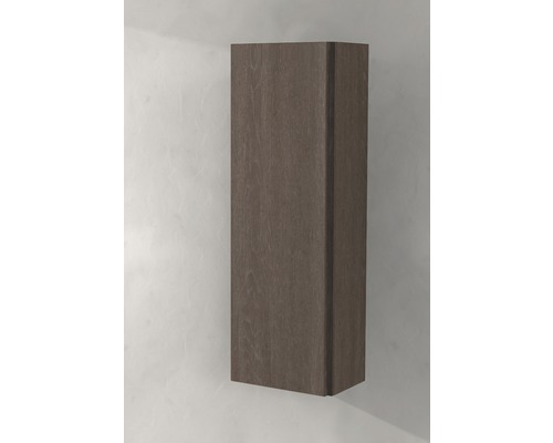 Vysoká závesná skrinka z dreva