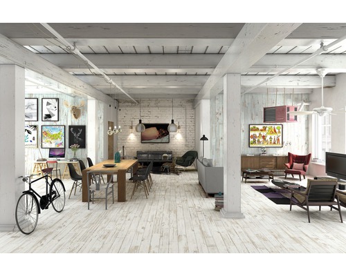 Svetlá obývacia izba s drevenou podlahou, jedálenským stolom, pracovným priestorom a rôznymi možnosťami sedenia