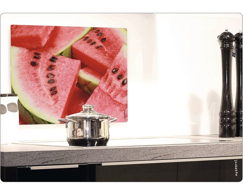 Dekoratívna doska so vzorom melónu na kuchynskej linke