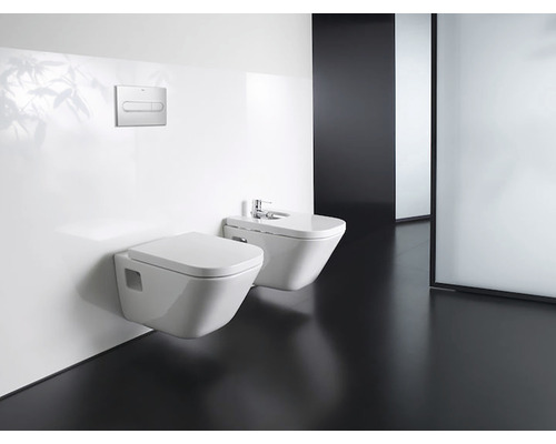 Moderná kúpeľňa so závesným WC a bidetom