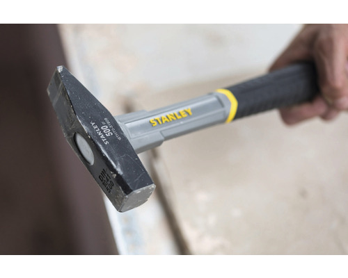 Kladivo Stanley s rukoväťou