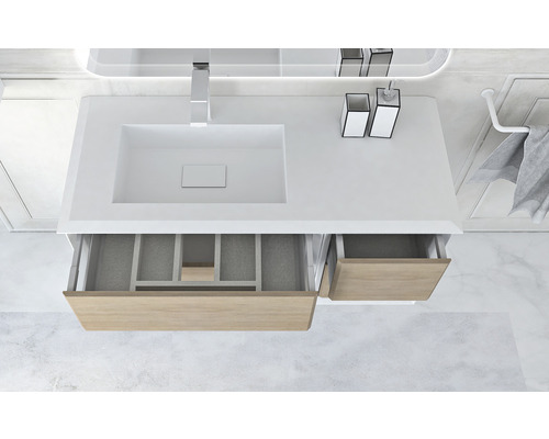 Kúpeľňa s umývadlom, umývadlom a zásuvkami