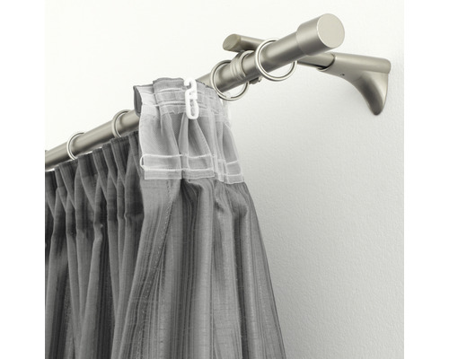 Záclonová tyč so záclonovými krúžkami a záclonou