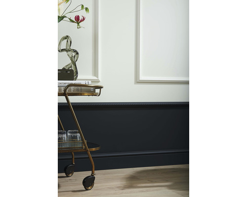 Dekoratívna úprava stien pomocou nástenných panelov a bordúr