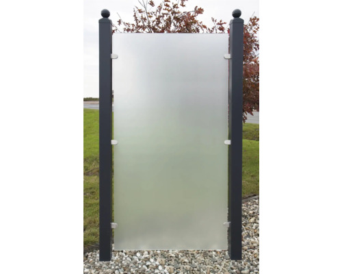 Zástena proti pohľadom s rámom a panelom z mliečneho skla